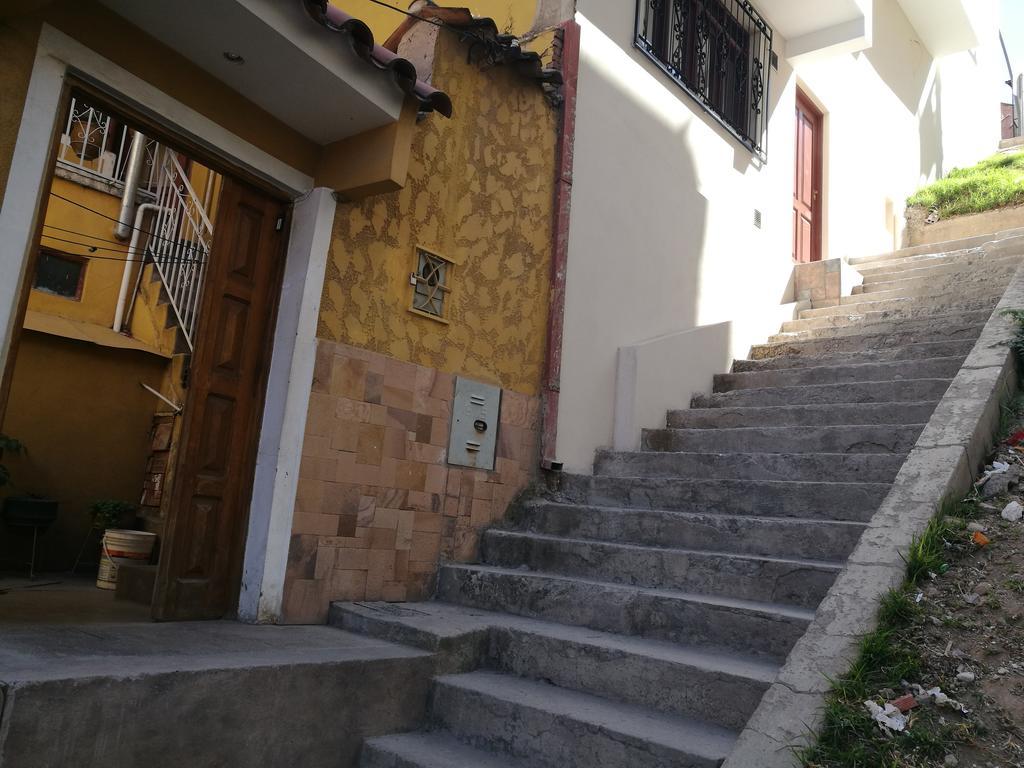 Homestay Jorge, Сукре Экстерьер фото